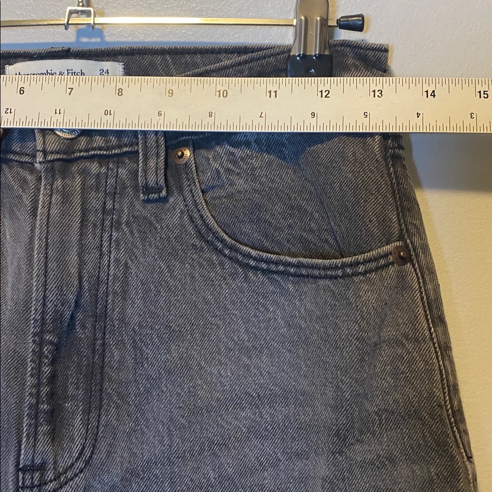 Abercrombie & Fitch The Loose High Rise Jeans Women’s 24 00 Gray Denim Baggy Leg - Picture 13 of 16